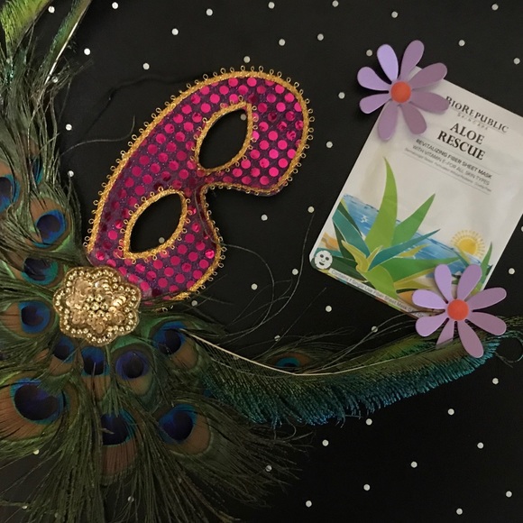 5 Different Facial Masks packaged together for you - Picture 6 of 7